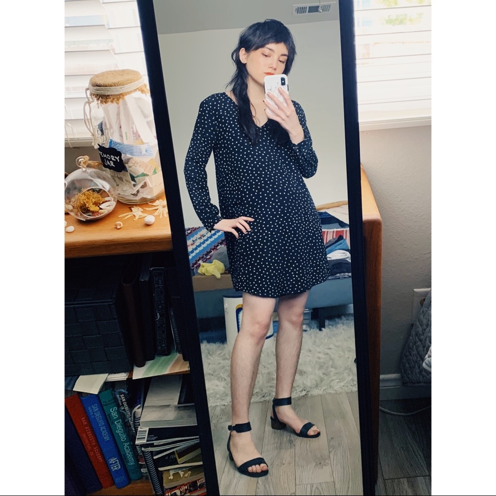 Long sleeve Dress - Picture 1 of 6